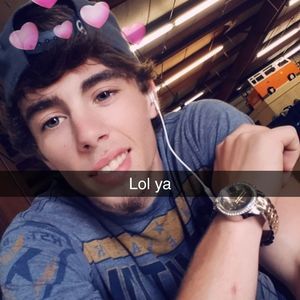 Meet your Posher, Devyn